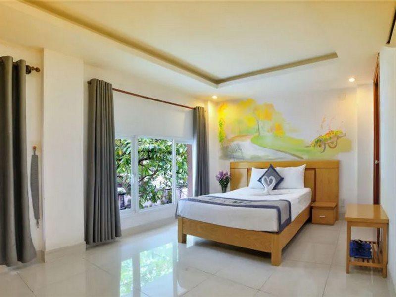 U And Me Hotel Tan Phong Extérieur photo