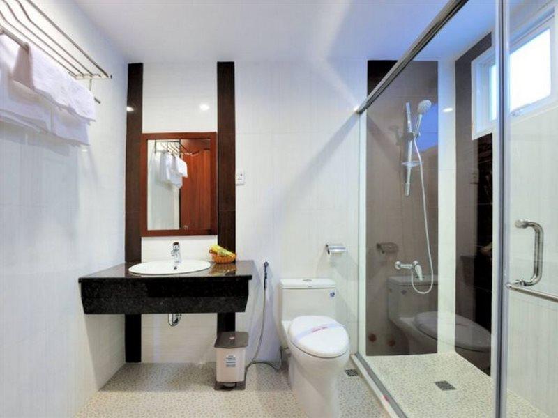 U And Me Hotel Tan Phong Extérieur photo